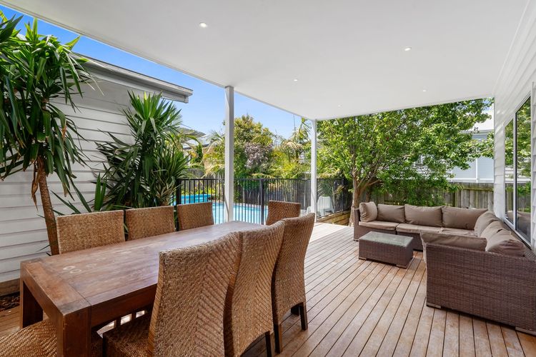 Seaview Apollo Escape