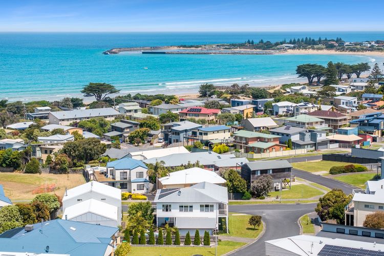 Seaview Apollo Escape