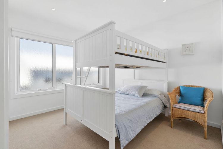 Seaview Apollo Escape