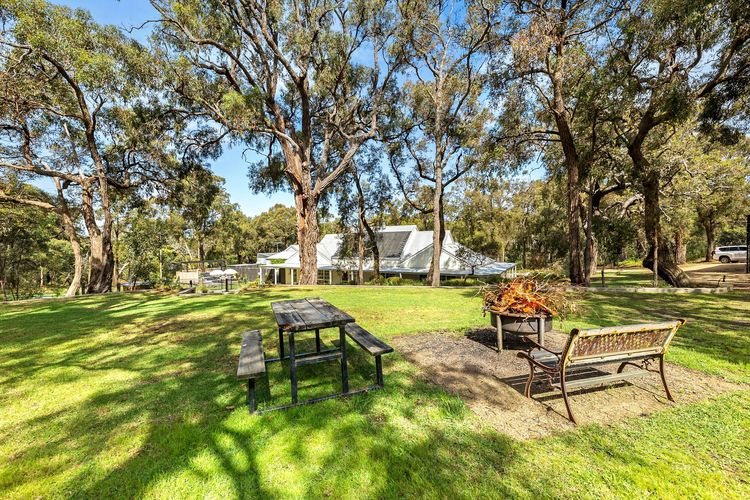 38a Bells Boulevard