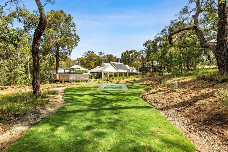 38a Bells Boulevard
