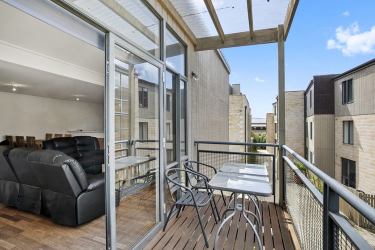 Apartment 36 Pacific Apartments