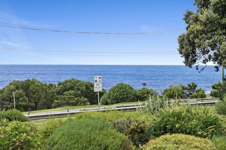 Apartment 5 Pacific Apartments