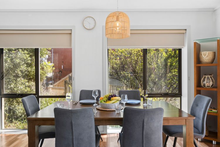 Apartment 5 Pacific Apartments