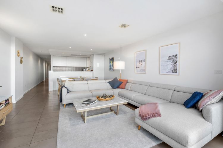 Waterfront One – Ocean Bliss