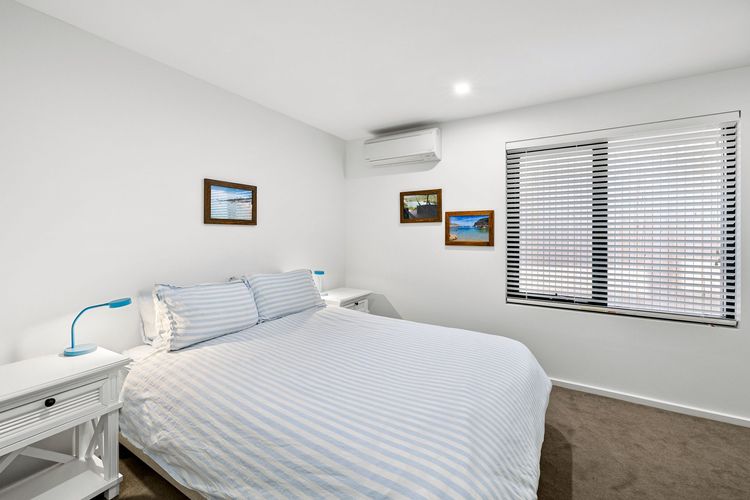 Bedroom 2 - Queen bed and air-conditioning