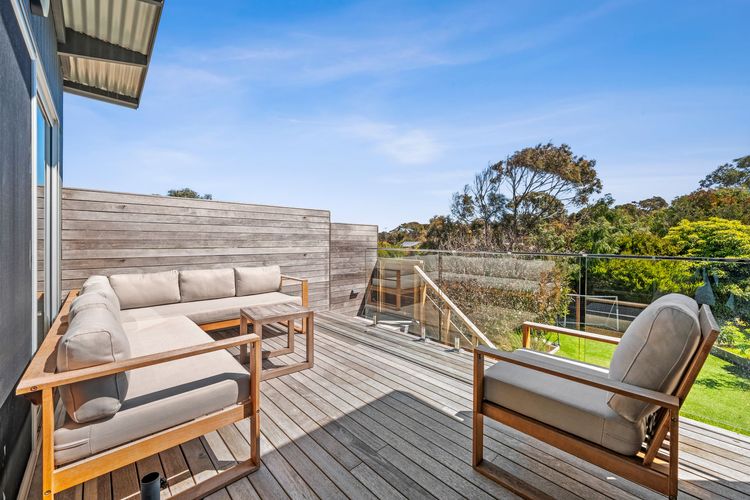 Large front and rear sun decks.