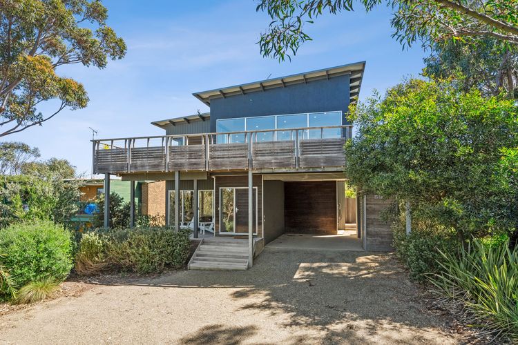 Access to hiking and mountain biking is minutes away.