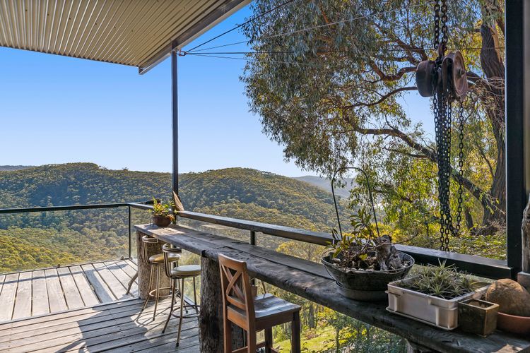 Enjoy a relaxing drink perched at the 'kookabar' listening to the local birdlife