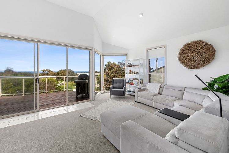 Upstairs, is a spacious lounging area faces the beautiful scenery of lush green and the blue sea.