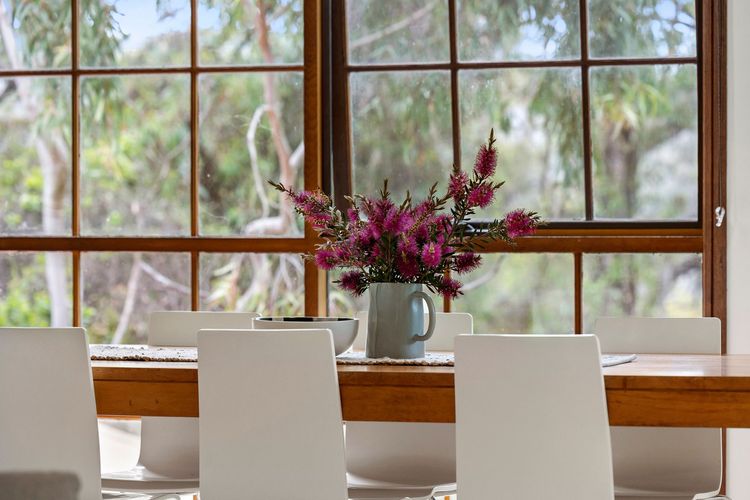 Yirrip House – Nestled on the edge of National Park