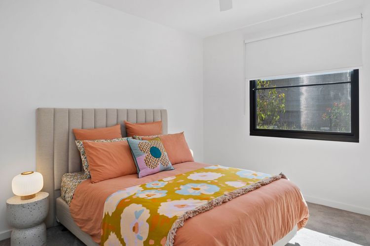 Bedroom 2 has Queen bed