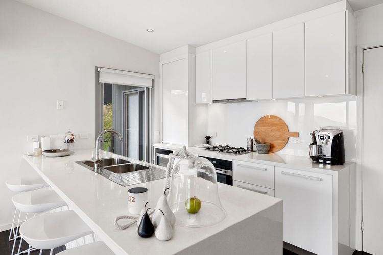 An upscale kitchen is all set to make preparing meals simple and stress-free.