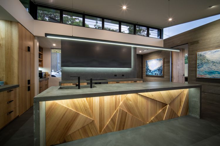 Sophisticated Kitchen with Premium Appliances