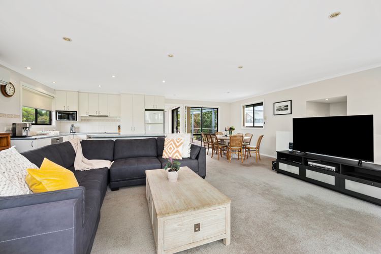 Open plan living for a relaxed family vacation