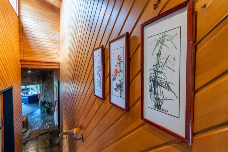 Grey Gum Lodge