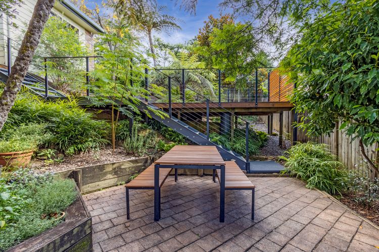 Grey Gum Lodge