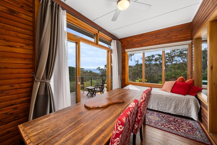 Banksia Tops