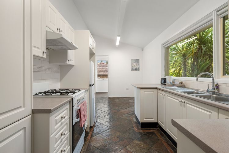 Narrow Neck Hideaway & Studio