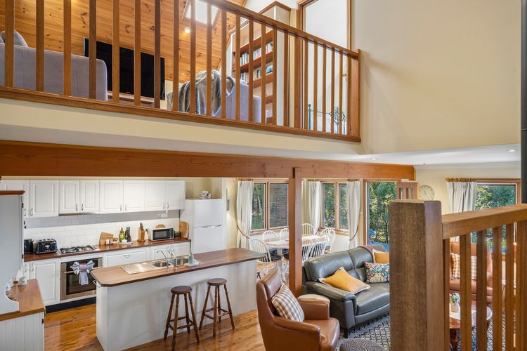 Mountain Days Chalet | Relax and Unwind