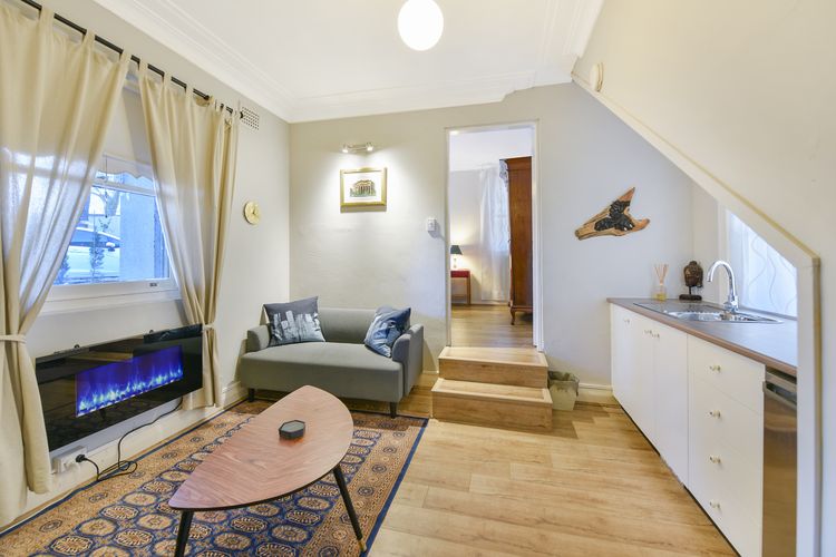 Woodford House