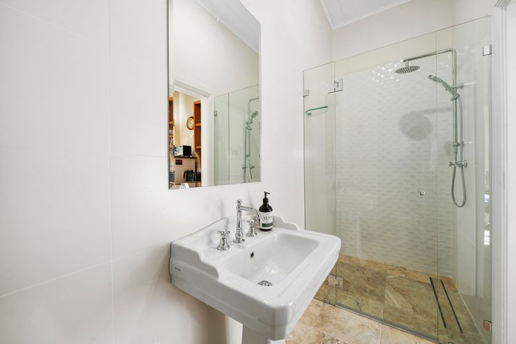 Coolangatta (House and Studio)