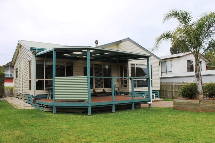 Family Holiday House with Open Plan Living