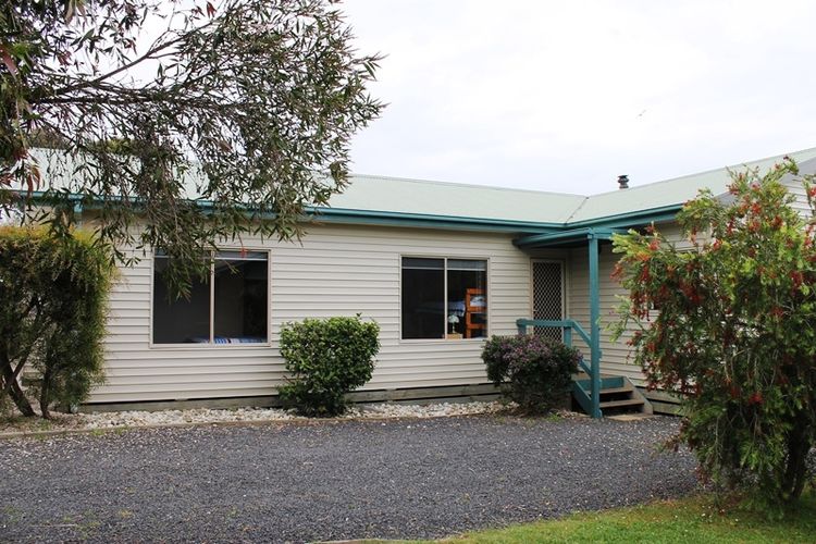 Family Holiday House with Open Plan Living