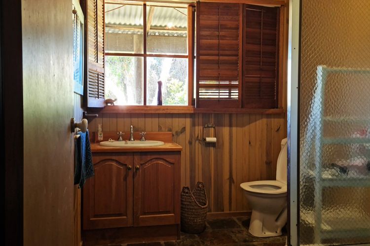 Lyall Street Beach Cabin