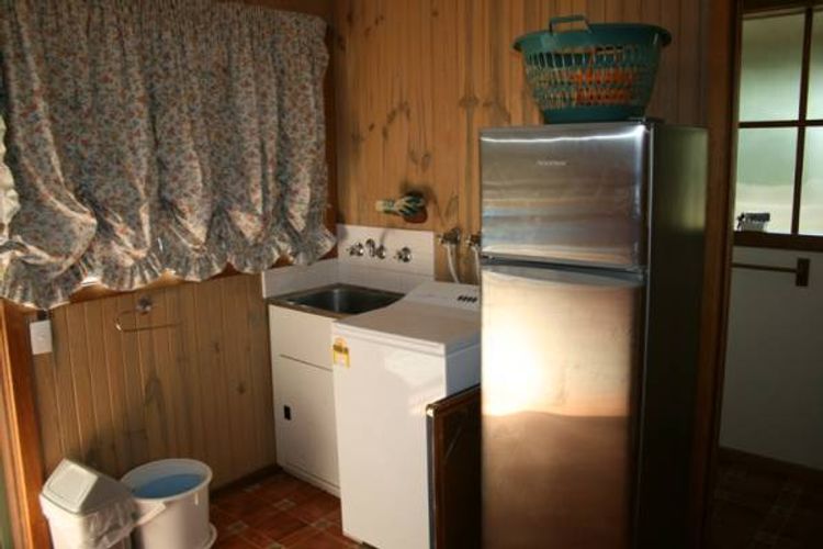 Lyall Street Beach Cabin