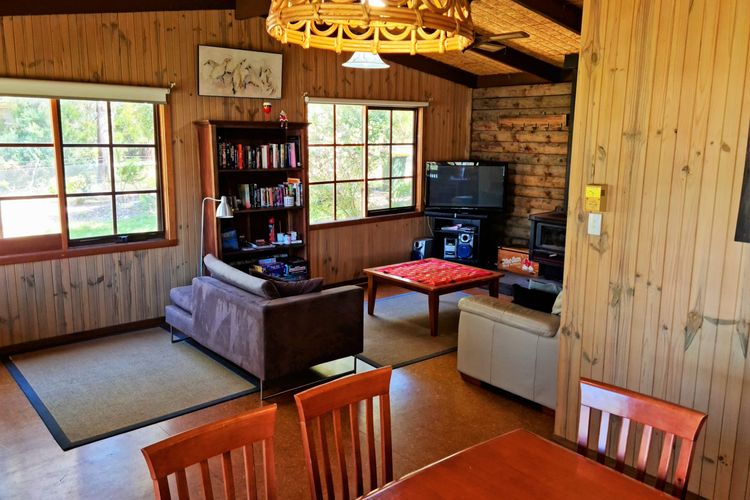 Lyall Street Beach Cabin