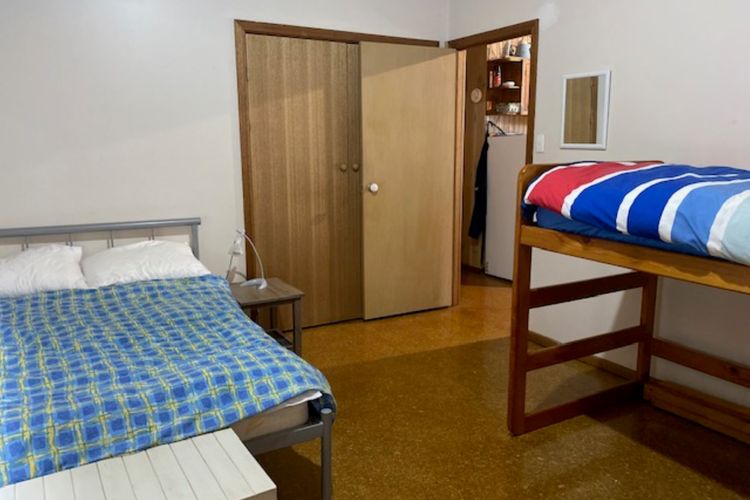 Lyall Street Beach Cabin