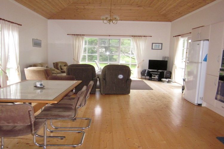 Hastings Cottage by the Bay in Rhyll