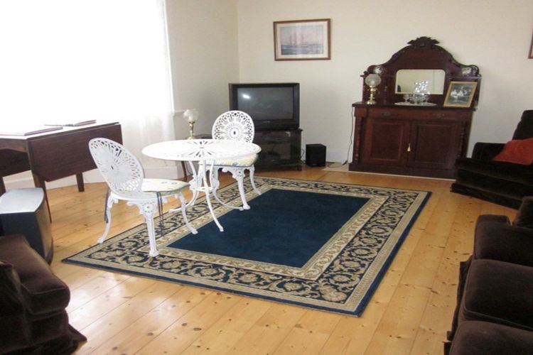 Hastings Cottage by the Bay in Rhyll