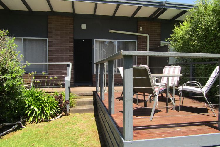 Honeysuckle Beach Cottage – Silverleaves