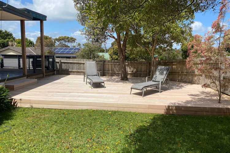 Settled In – Cozy Retreat with Deck