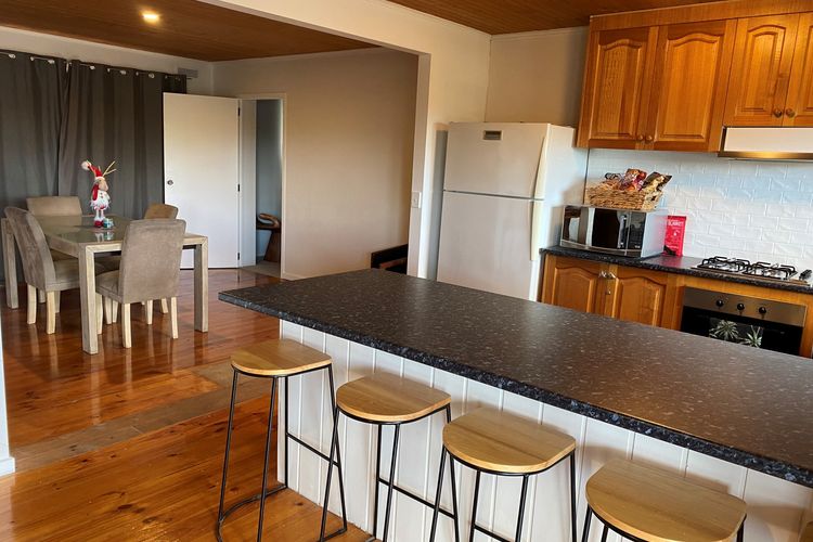 Settled In – Cozy Retreat with Deck