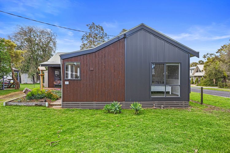 Sanders Beach House in Silverleaves