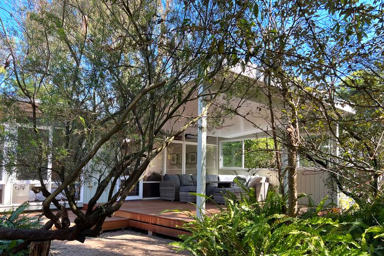 Beachfront Holiday Home in Silverleaves