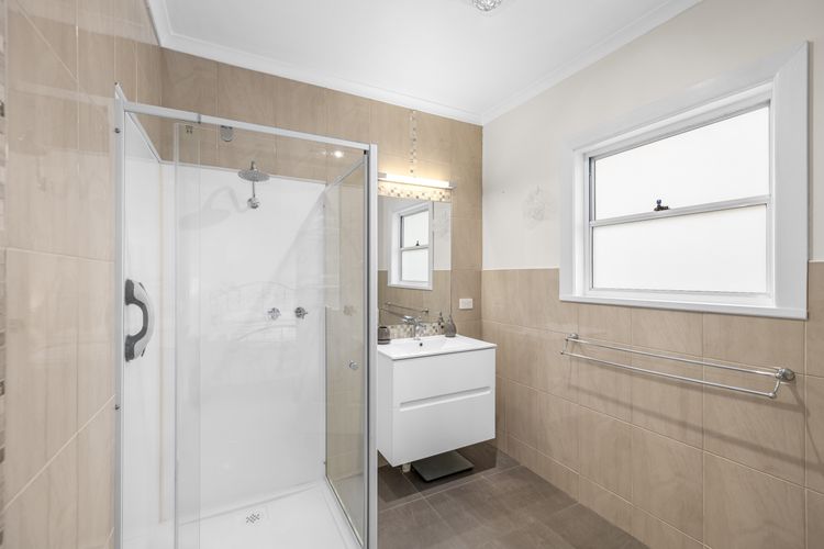 Cowes Beach and Boat House