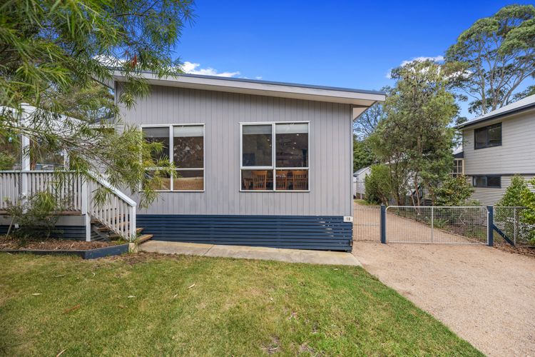 Cowes Beach and Boat House