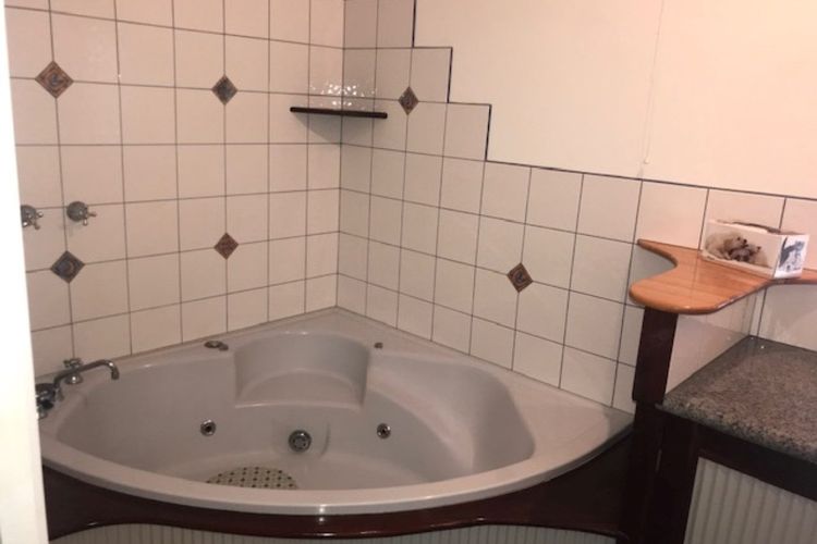 Grossard Point Retreat