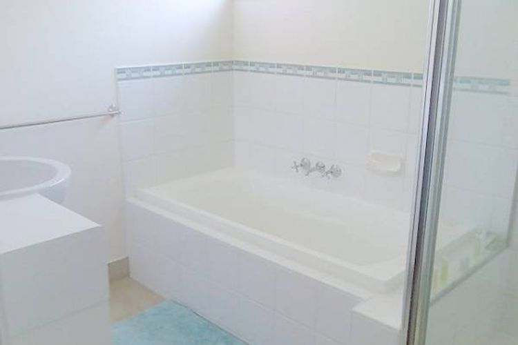 Lyall Street Retreat