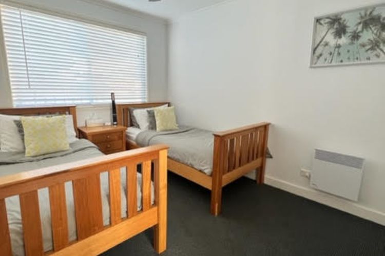 Sinclair Surfside Stay