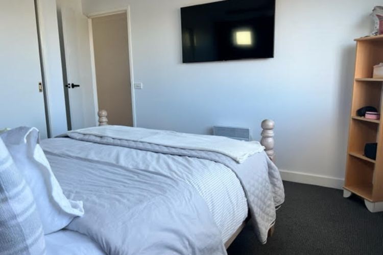 Sinclair Surfside Stay