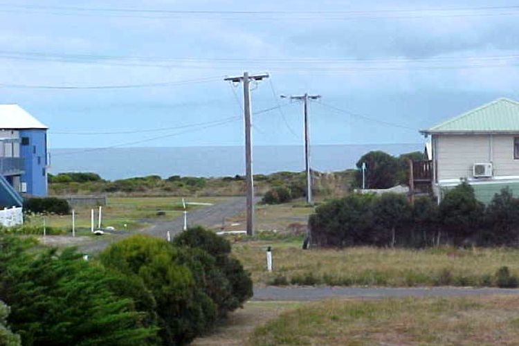 Sinclair Surfside Stay