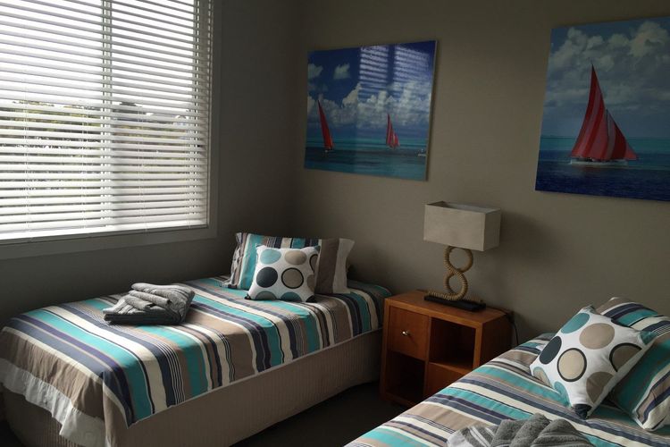 Seabreeze at Smiths Beach