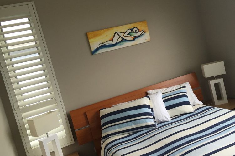 Seabreeze at Smiths Beach