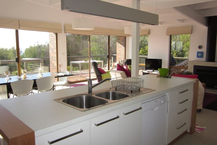 Silverleaves Beachfront Bliss