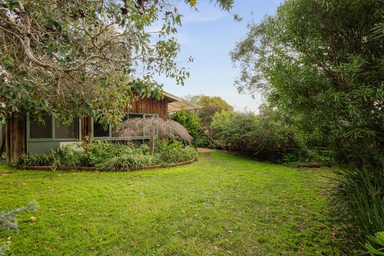 Trackside Family and Friends Escape on Phillip Island